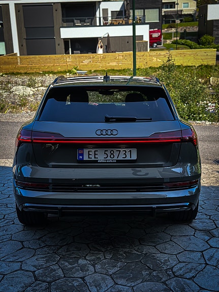 Audi e-tron 22 of 30
