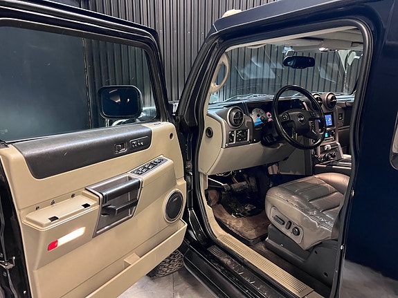 Hummer H2 24 of 30