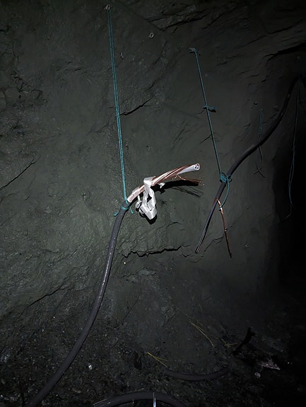 Arbeid i tunnel til vannkraftverk.