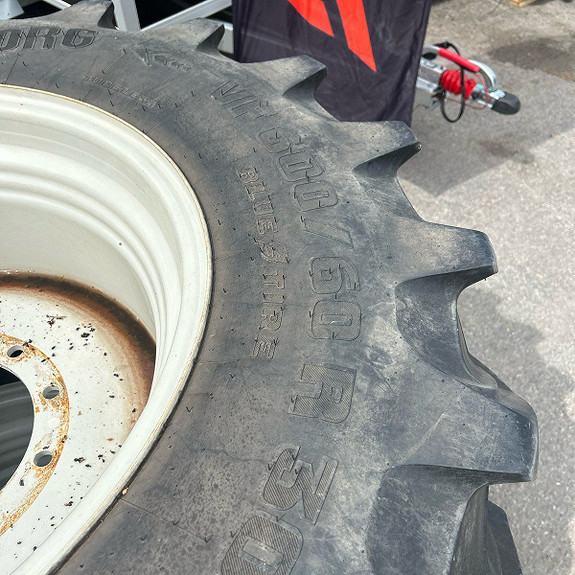 Trelleborg Tm 1000 VF 710/60 R42   600/60R30    Tm 1060