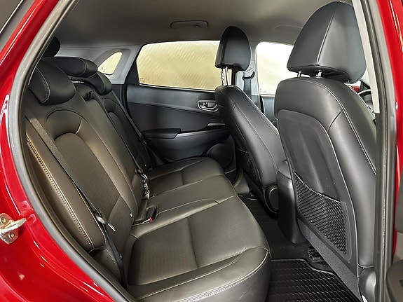 Hyundai Kona 13 of 20
