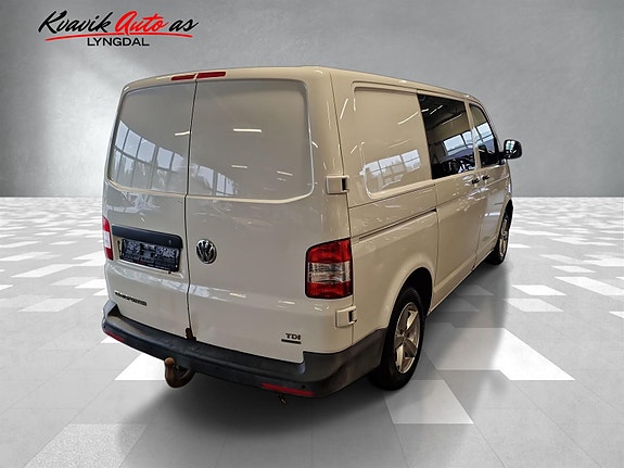 Volkswagen Transporter 3 of 5