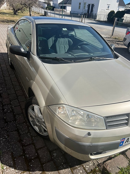 Renault Megane 2 of 5
