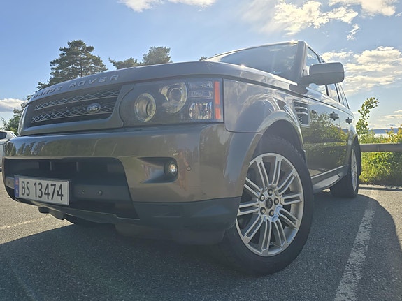 Land Rover Range Rover Sport 22 of 30