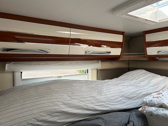 Mobilvetta K-Yacht Tekno Line 85 | lav km | ny reg. reim 24/4-26 | fukt- og gasstestet 7/8-25 | meget velholdt | enkle senger og senkeseng 30 of 30