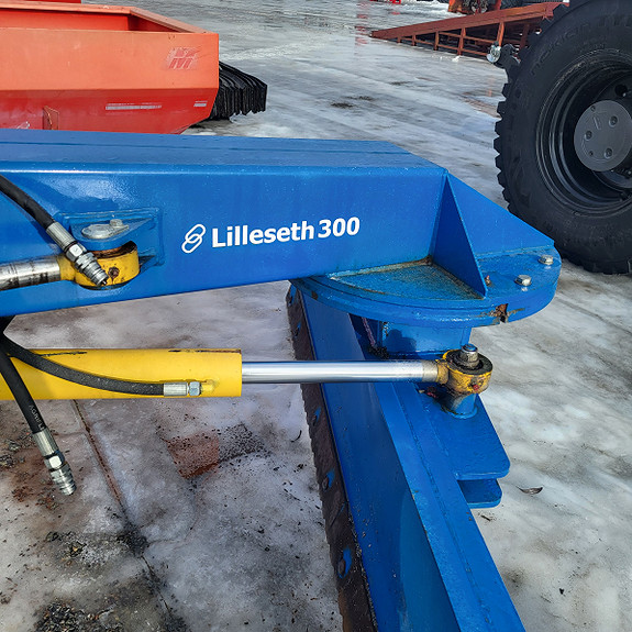 Lilleseth 300, kr 35 000,-