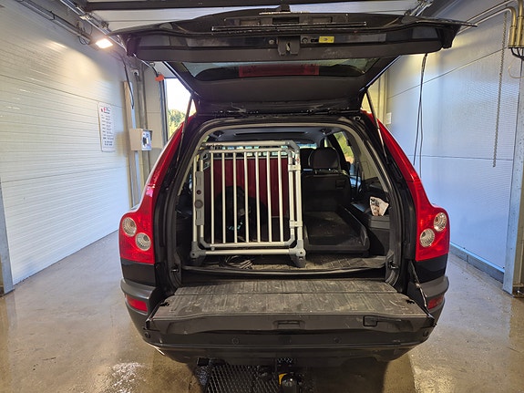 Volvo XC90 9 of 9