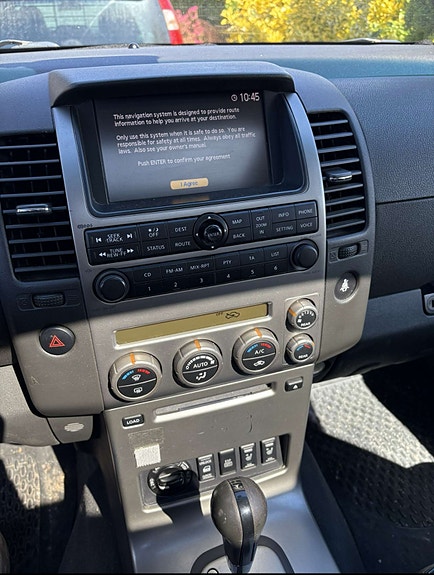 Nissan Pathfinder 25 of 30
