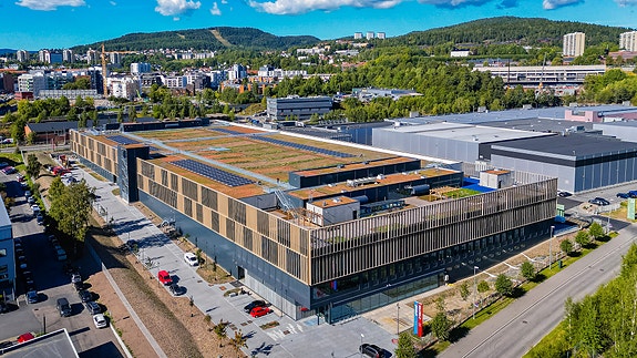 Moteks hovedkontor og lager.