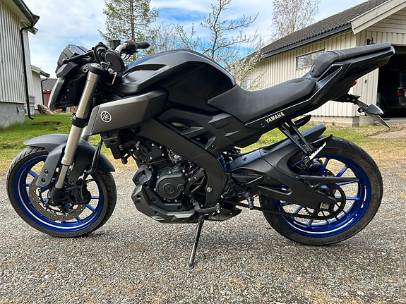 Yamaha MT-125 3 of 10