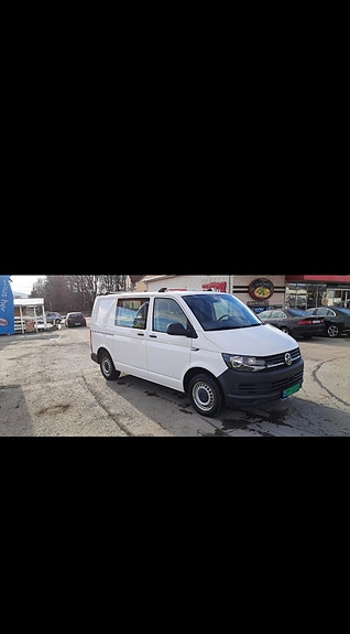Volkswagen Transporter 2 of 16