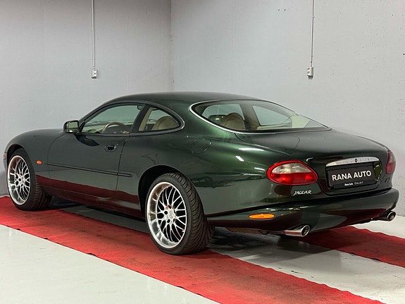 Jaguar XK 2 of 29