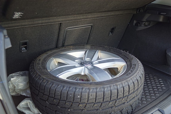 Volkswagen e-Golf VII 12 of 30