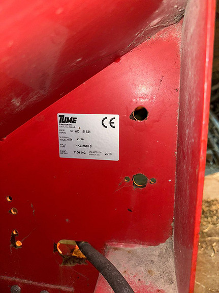 Tume HKL 2500 med grasfrø aggregat 2014, kr 90 000,-