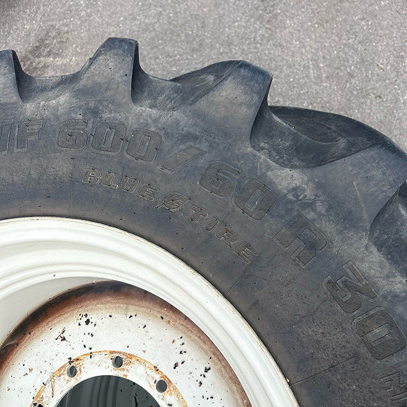 Trelleborg Tm 1000 VF 710/60 R42   600/60R30    Tm 1060