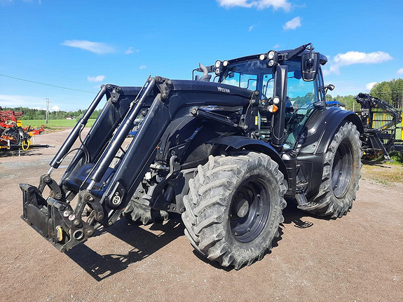 Valtra N174DST, front.hyd,laster 2018, kr 975 000,-