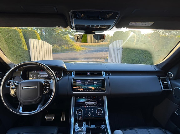 Land Rover Range Rover Sport 13 of 23