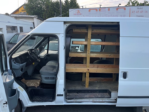 Ford Transit 15 of 19