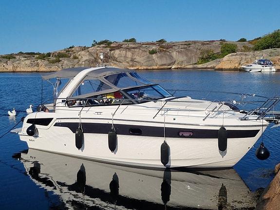 Bavaria S30 - Velholdt, Lite brukt (120 timer), Mye ekstrautstyr, V8 Mercruiser 2 of 5