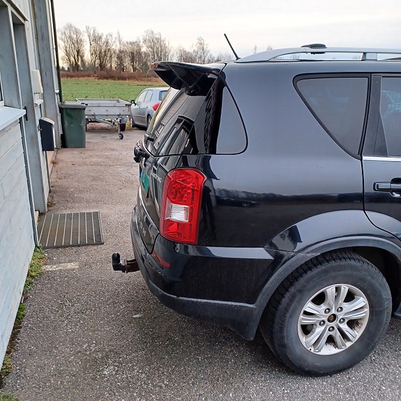 SsangYong Rexton W 8 of 27