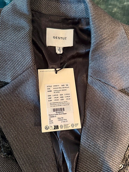 Product image 8 of 9