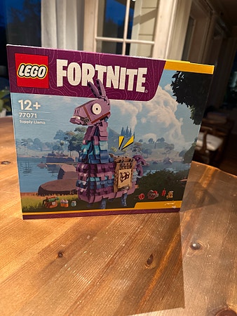 Fortnite Lego  - supplyllama sett  77071