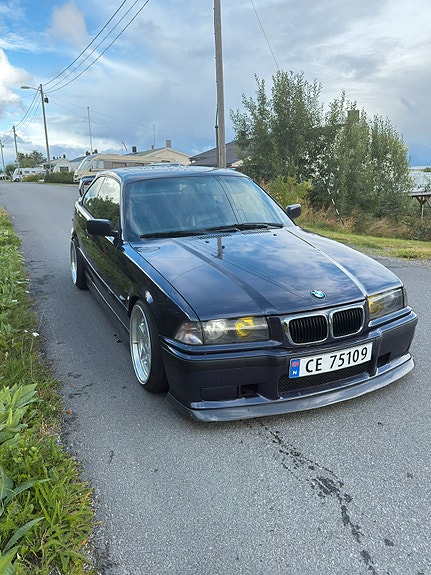 BMW 328i 13 of 30