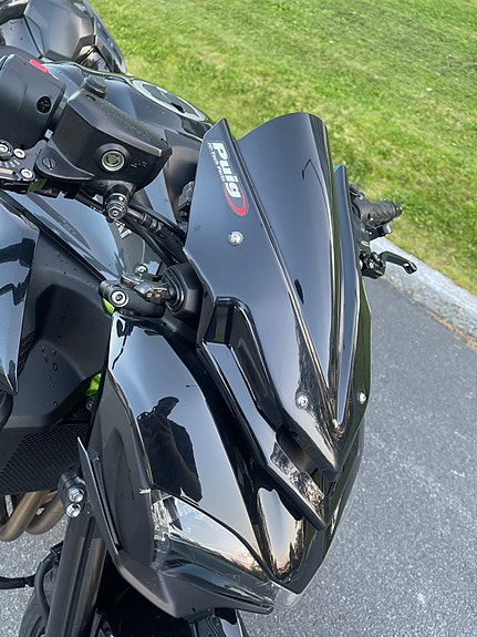 Kawasaki Z 900 4 of 5