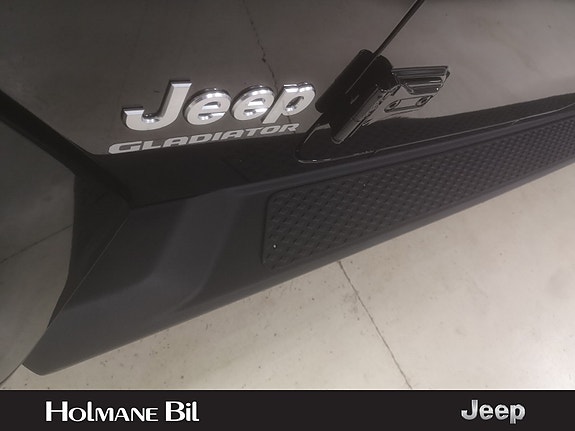 Jeep Gladiator 4 of 5