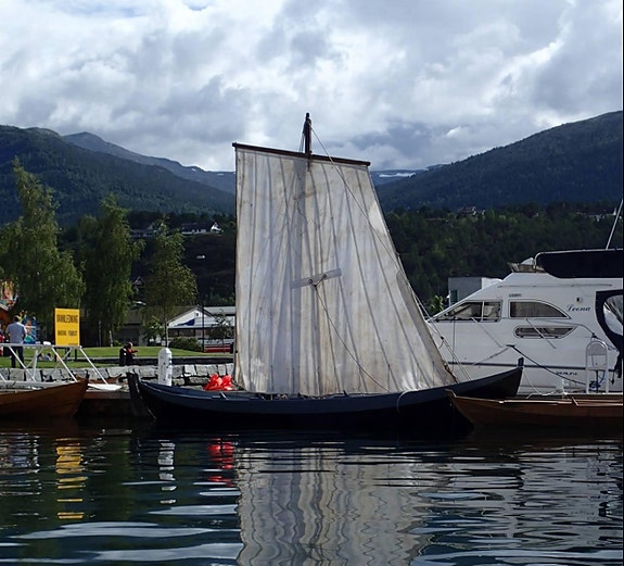 Strøken Kirkebåt frå Nordfjord 7 of 16