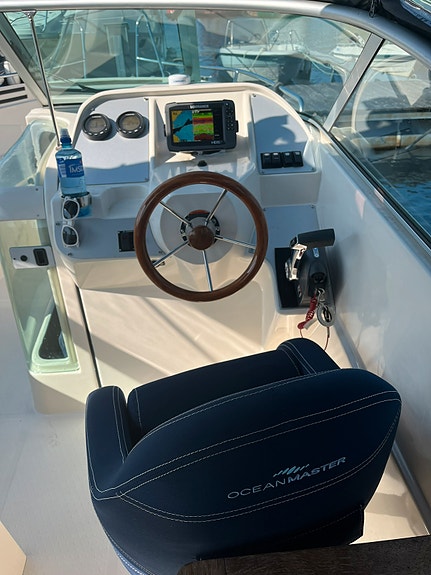 Oceanmaster 660br med Evinrude 200ho 17 of 30
