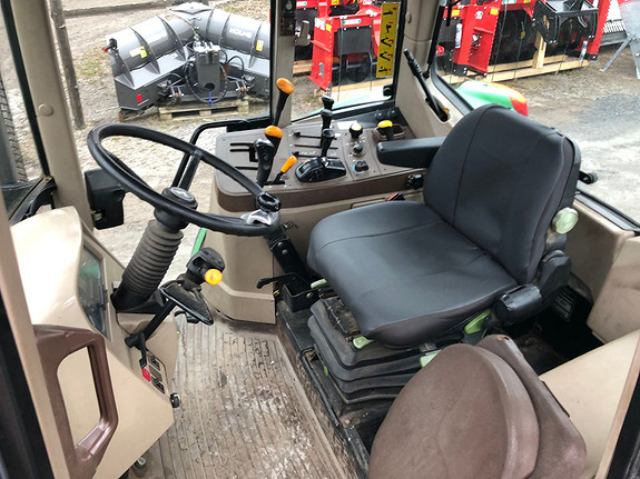 John Deere 6220 2004, kr 299 000,-