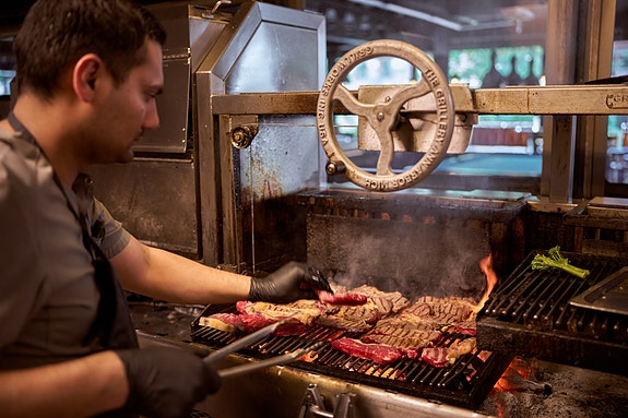 Roxanne er Norges største innendørs kullgrill