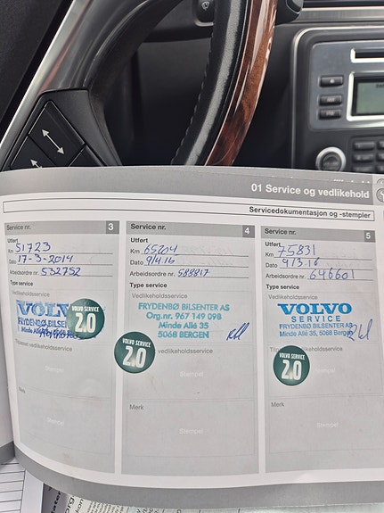 Volvo XC70 9 of 18