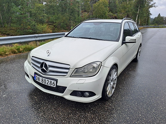 Mercedes-Benz C180 3 of 10