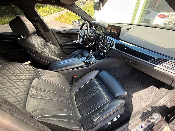 BMW 520d 12 of 15