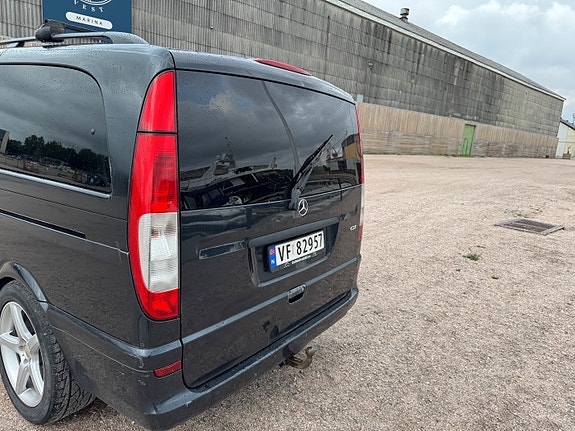 Mercedes-Benz Viano 19 of 30