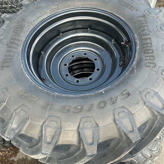 Trelleborg Tm 800 650/65-38      540/65-28