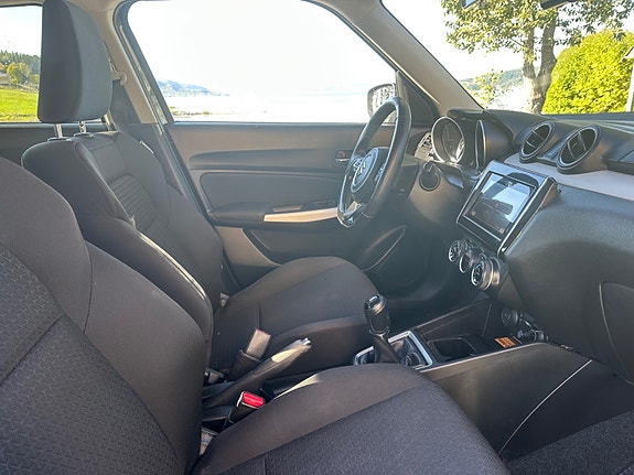 Suzuki Swift 11 of 11