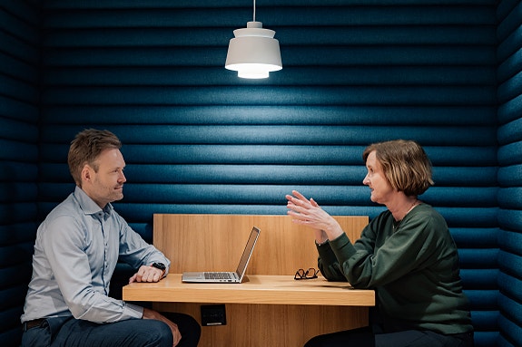 Vi elsker kompetansedeling og har flere fagforum hvor vi diskuterer problemstillinger og oppdateres på fag vi er interessert i.