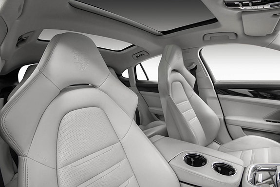 Porsche Panamera 13 of 30