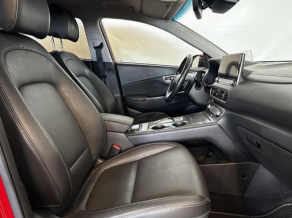 Hyundai Kona 12 of 20