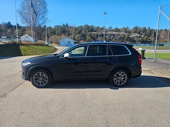 Volvo XC90 8 of 21