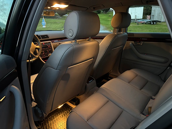 Audi A4 6 of 18