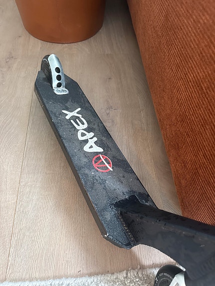 Product image 2 of 8