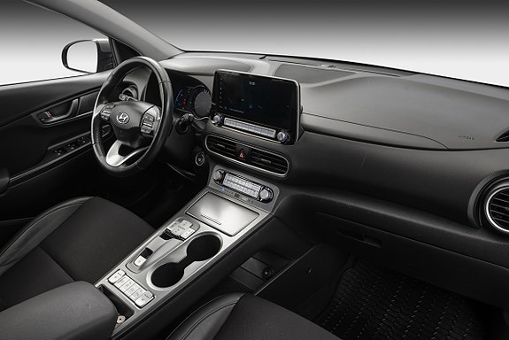 Hyundai Kona 13 of 24