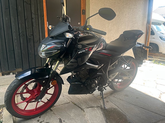 Suzuki GSX-S 125 3 of 4