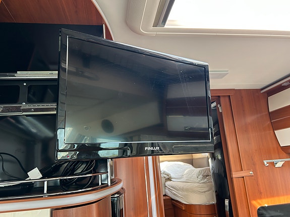 Mobilvetta K-Yacht Tekno Line 85 | lav km | ny reg. reim 24/4-26 | fukt- og gasstestet 7/8-25 | meget velholdt | enkle senger og senkeseng 24 of 30