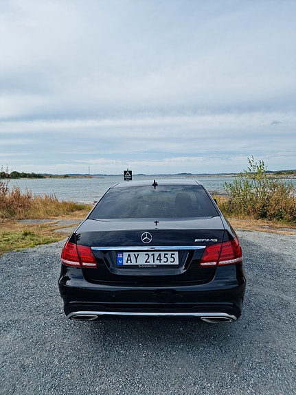 Mercedes-Benz E220 10 of 30