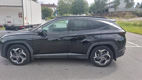 Hyundai Tucson 2 of 30